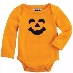 🆕Mud Pie- Onesie 0 to 6 months- NIB 🎃